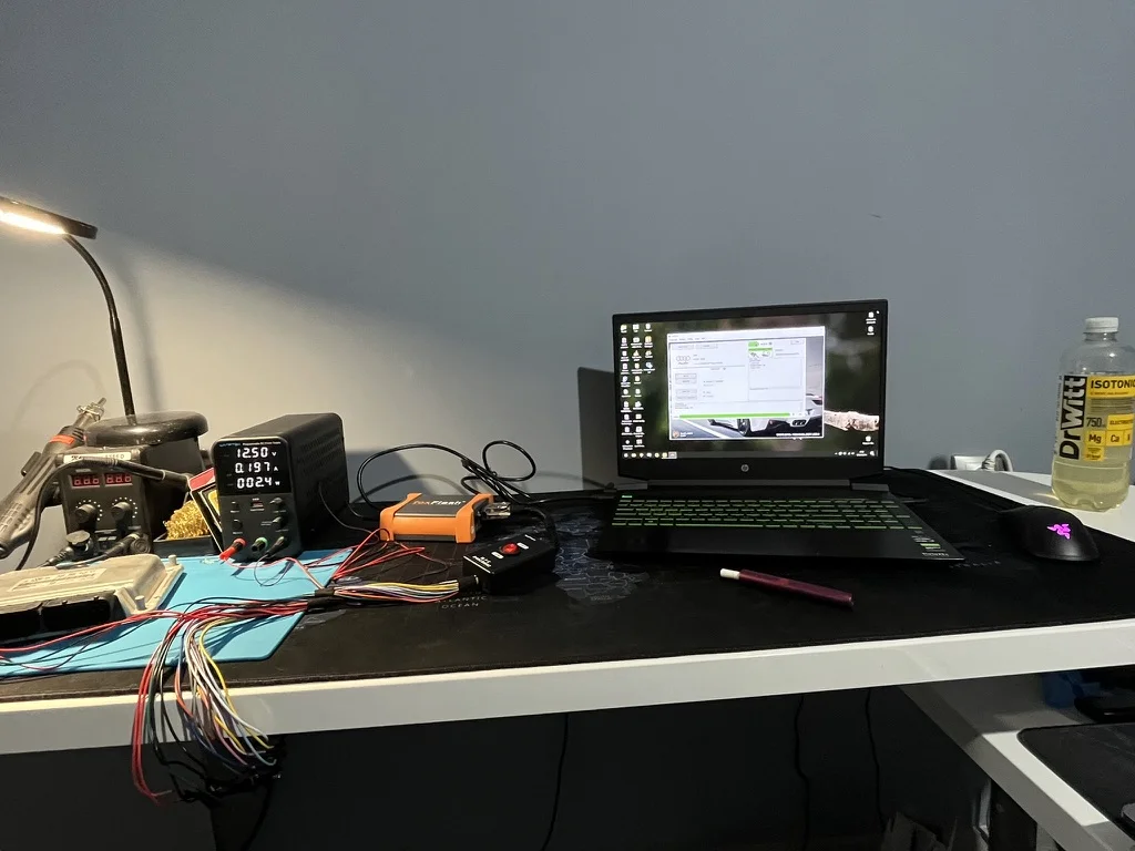 Лаборатория за чип тунинг Bench Mode EDC17 ремонт компютри