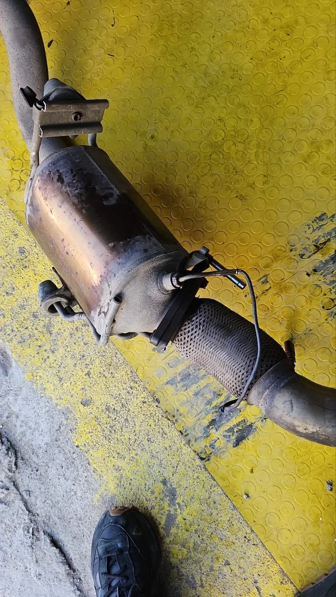 VW Touareg 3.0 TDI 2013 Механично премахване на DPF